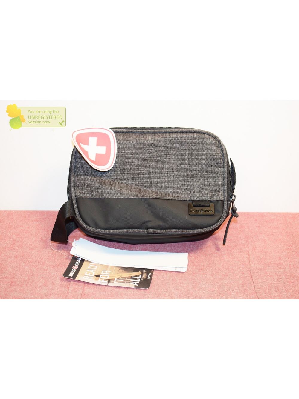 SWISSGEAR Heather Gray Toiletry Bag